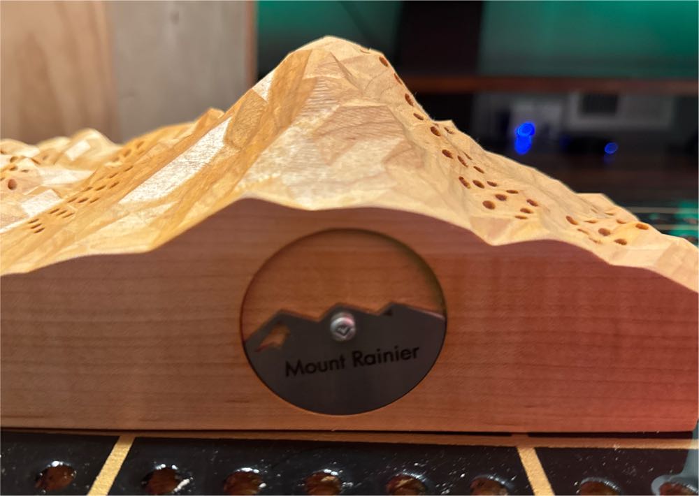 Knurl Design Topographical Cribbage Board  (3 Once Around) board game collectible - Main Image 2