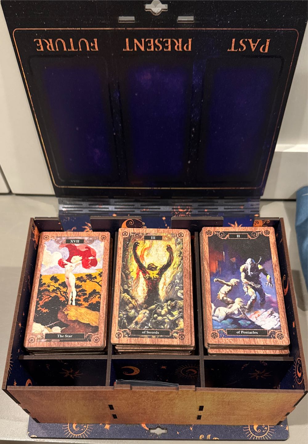 Frazetta Tarot: Wooden Edition  (1+) board game collectible - Main Image 3