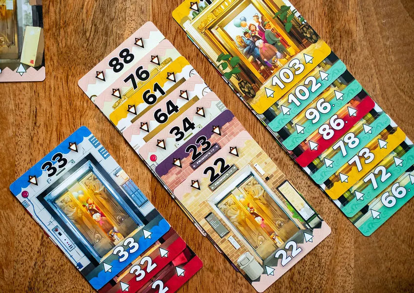 Up or Down?  (2 3 4 5 6) board game collectible [Barcode 850045365790] - Main Image 3