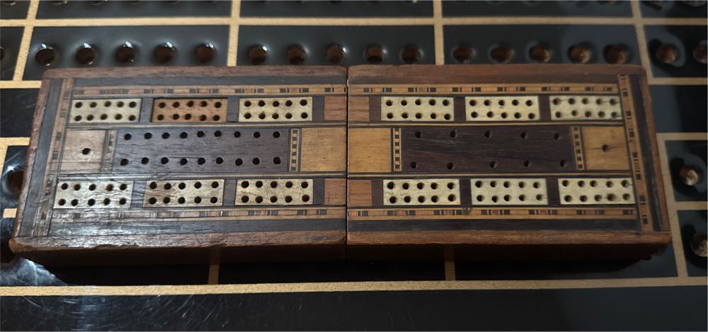 English Box Cribbage Board  (2 Twice Around) board game collectible - Main Image 2
