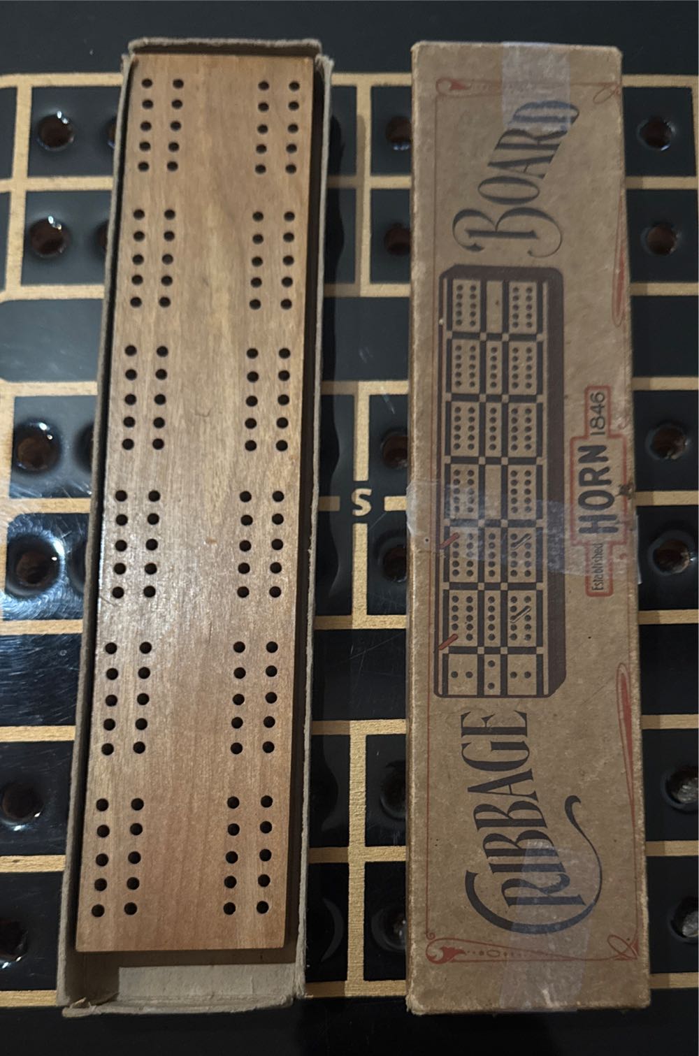 Horn W.C. No C-26 McCrillis  (Two Twice Around) board game collectible - Main Image 2