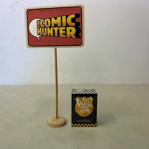 Outset Media Christmas Scavenger Hunt Game Amazon Exclusive – Contains 220 Cards – Christmas Themed Party Game For 2 Or More Players Ages 6 And Up