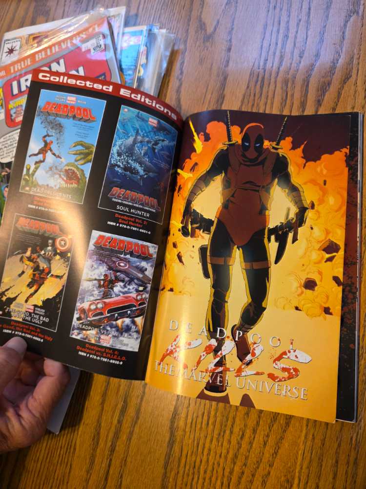 Deadpool  board game collectible [Barcode 704704164036] - Main Image 3