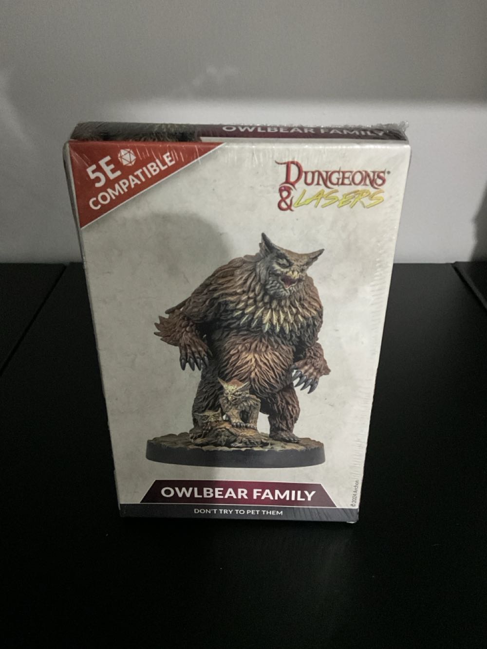 Dungeons And Lasers Owlbear Family  board game collectible [Barcode 5901414677855] - Main Image 2