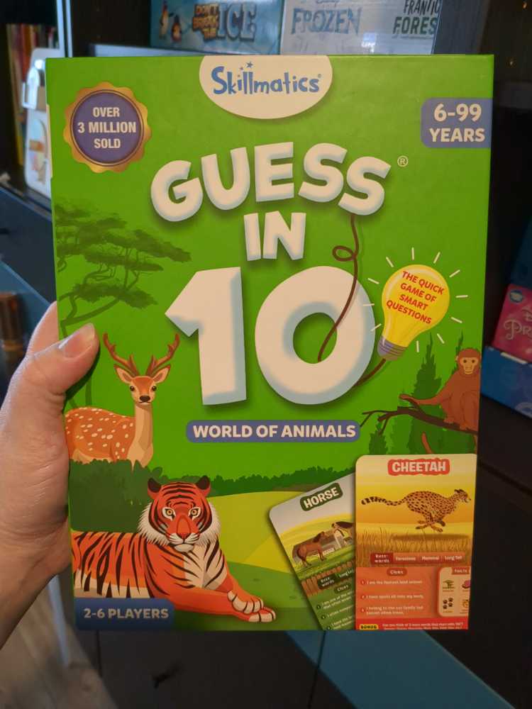 Cartamundi Jurassic World Tracker Board Game Find & Rescue Dinosaurs For 2-4 Players Great Gift For Kids Aged 6