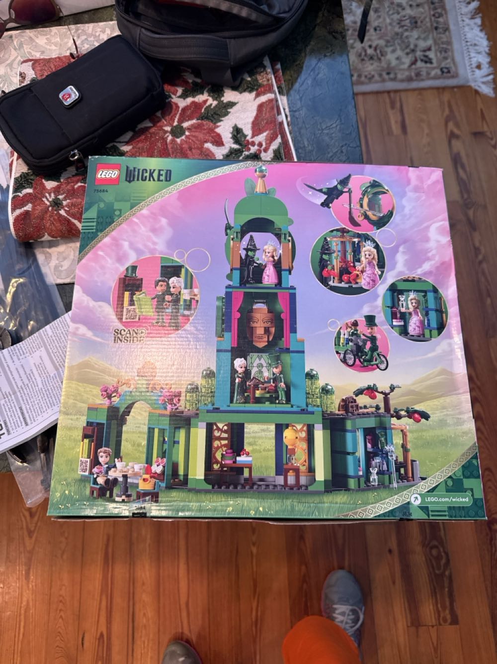 Welcome to Emerald City  board game collectible [Barcode 0673419401234] - Main Image 2