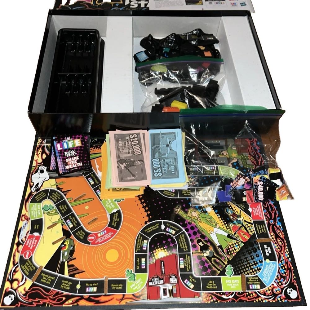 The Game Of Life Rockstar Edition  (2-6) board game collectible - Main Image 3