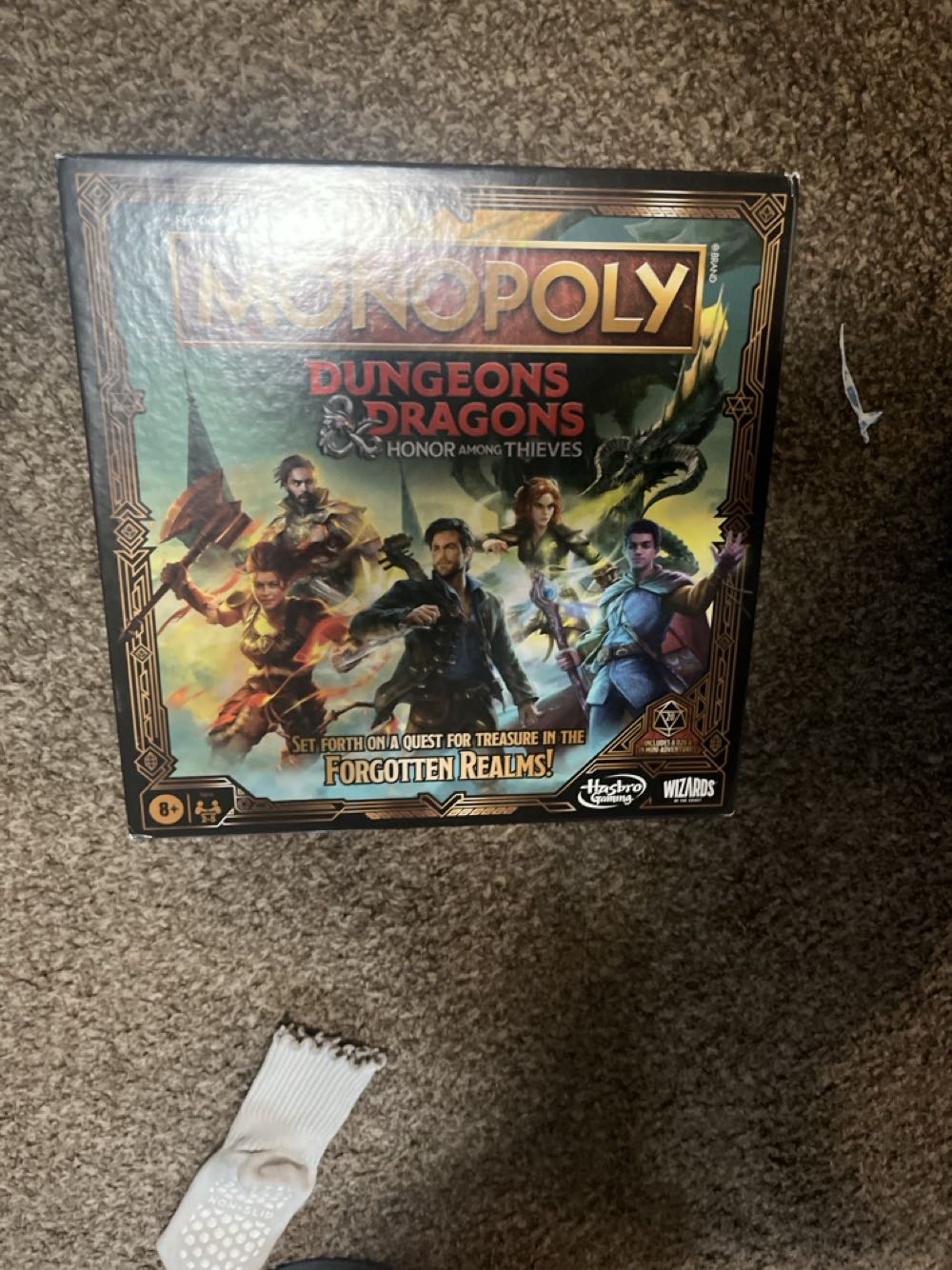 Monopoly: Dungeons & Dragons – Honor Among Thieves  (2-5) board game collectible [Barcode 0195166206028] - Main Image 2
