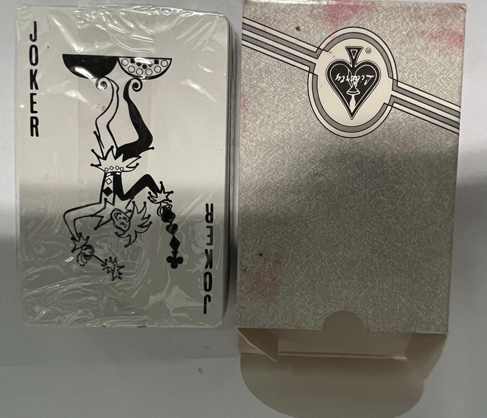 Coca Cola Collectors club 1996 Playing Cards Version 2  board game collectible - Main Image 2