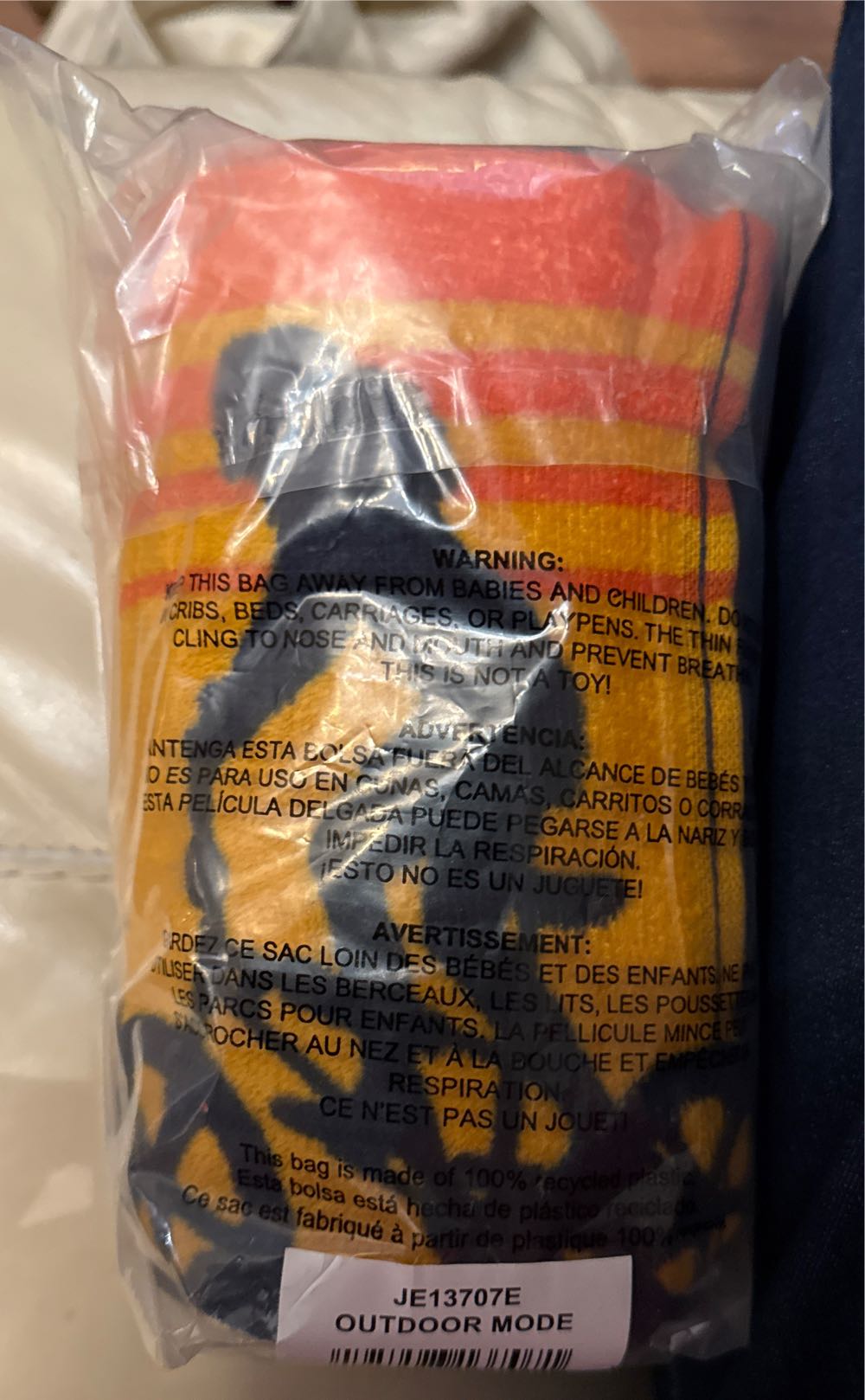 Beach Towel ,Jay Franco Netflix Stranger Things Sunset Cotton Towel In Style Outdoor Mode Beach  board game collectible [Barcode 195998137071] - Main Image 2