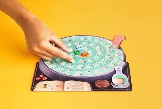 Quacks - Deluxe Edition  (2-4) board game collectible [Barcode 850056808071] - Main Image 2