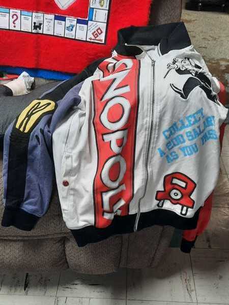 Texas Hold’em Poker Set Open Tournament Card Storage Case Chips Chip 2 New Chips 200 Decks Dealer