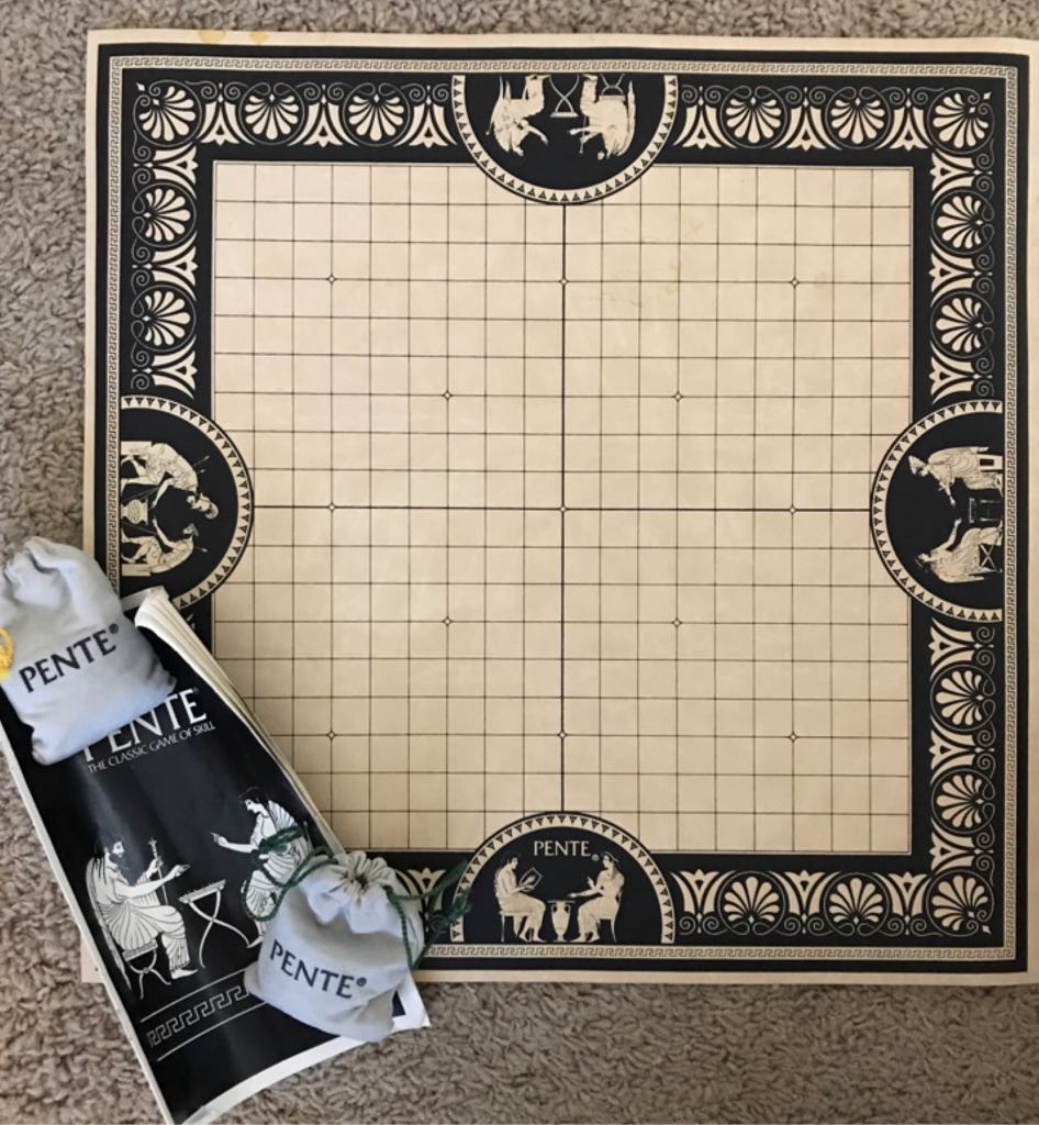 Pente: The Classic Game of Skill  (2-4 (2,3,4)) board game collectible - Main Image 2