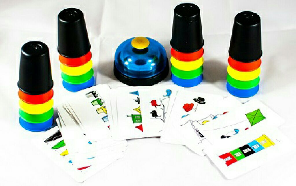 Speed Cups  (2-4) board game collectible [Barcode 5413407045492] - Main Image 2