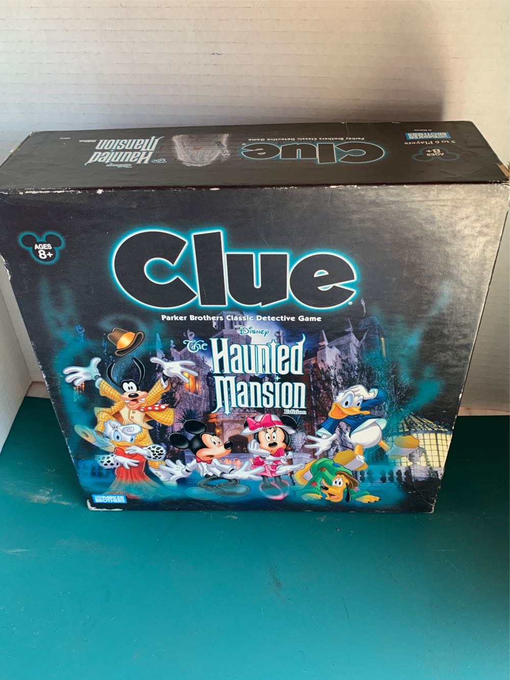 Clue: Disney Haunted Mansion  (2-6) board game collectible [Barcode 653569017820] - Main Image 3