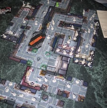 Zombies!!!  (2-6) board game collectible [Barcode 823973020109] - Main Image 4