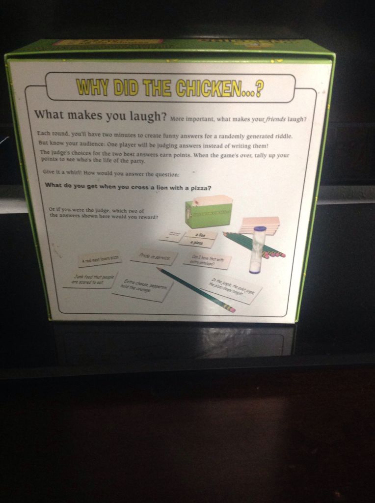 Why Did The Chicken?  (4-8) board game collectible [Barcode 9780974933009] - Main Image 2