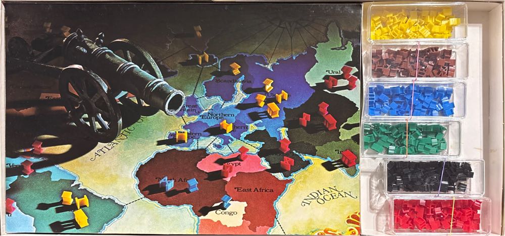 Risk  (2-6) board game collectible - Main Image 3