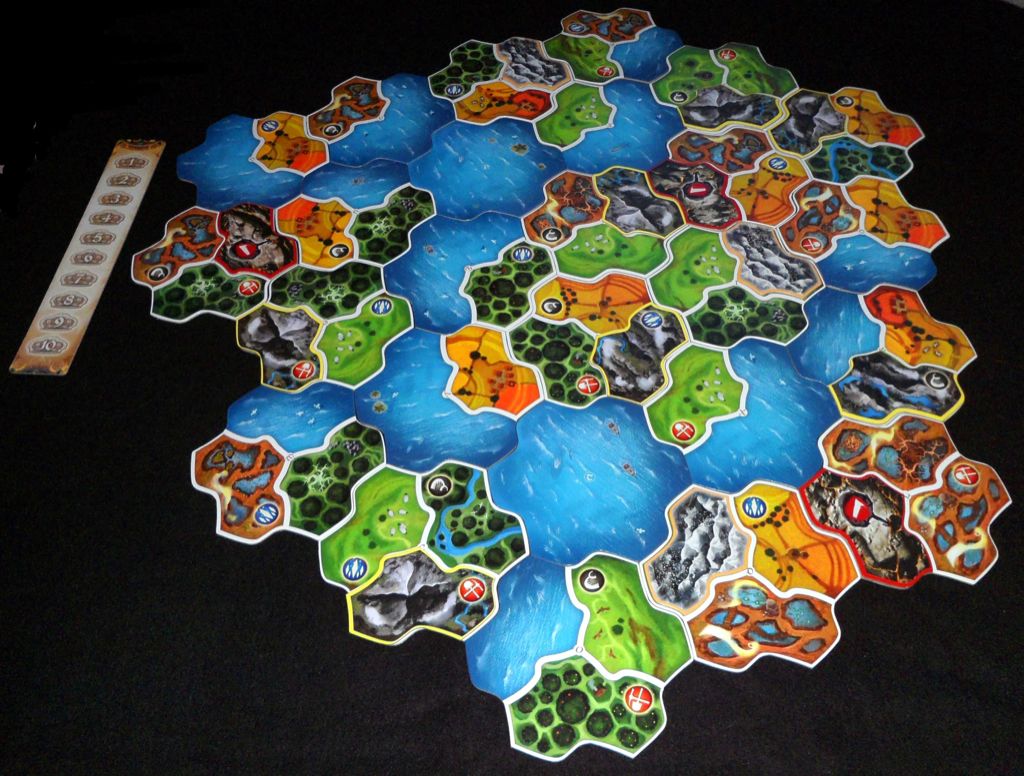 Small World: Realms  (2-6) board game collectible - Main Image 2