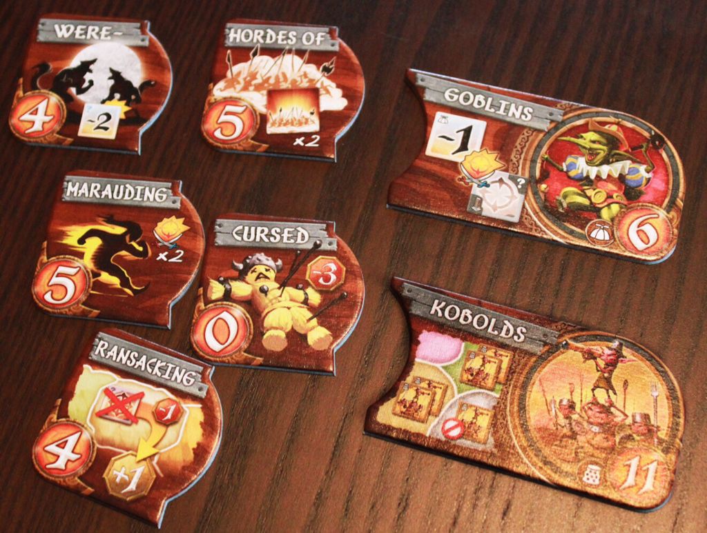 Small World: Cursed  (2-5) board game collectible - Main Image 2