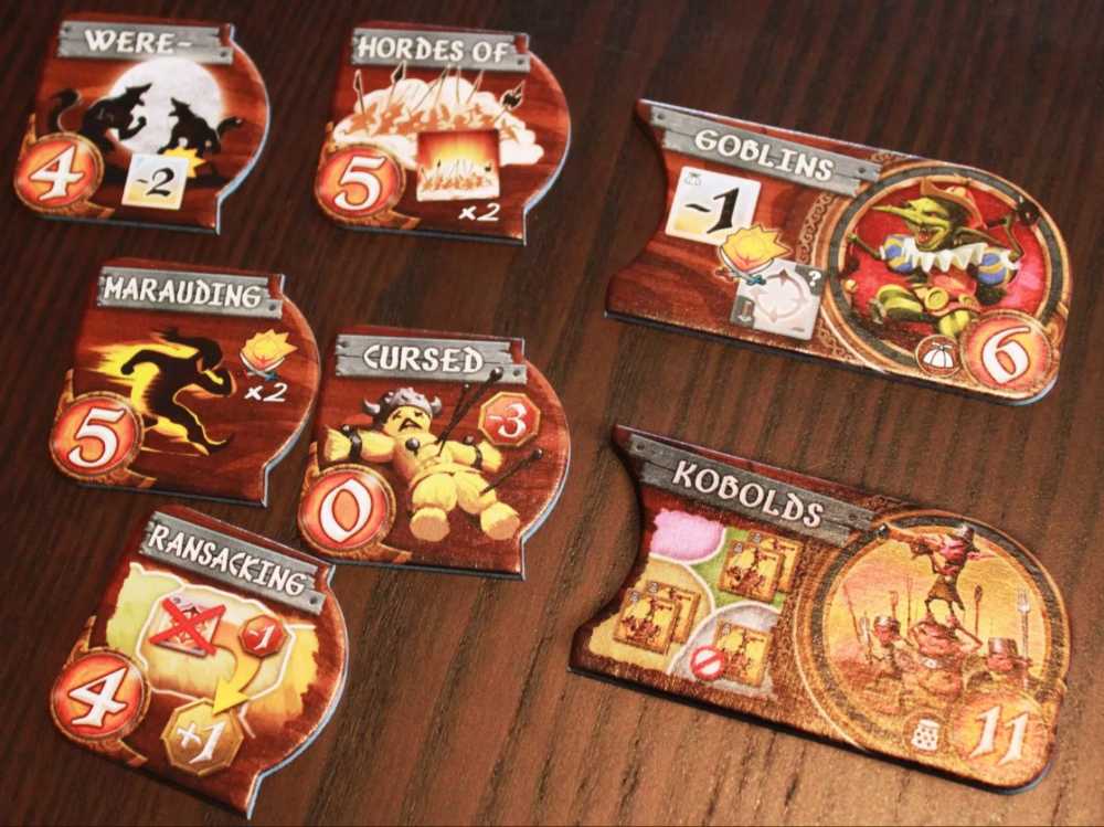 Small World: Cursed  (2-5) board game collectible - Main Image 3