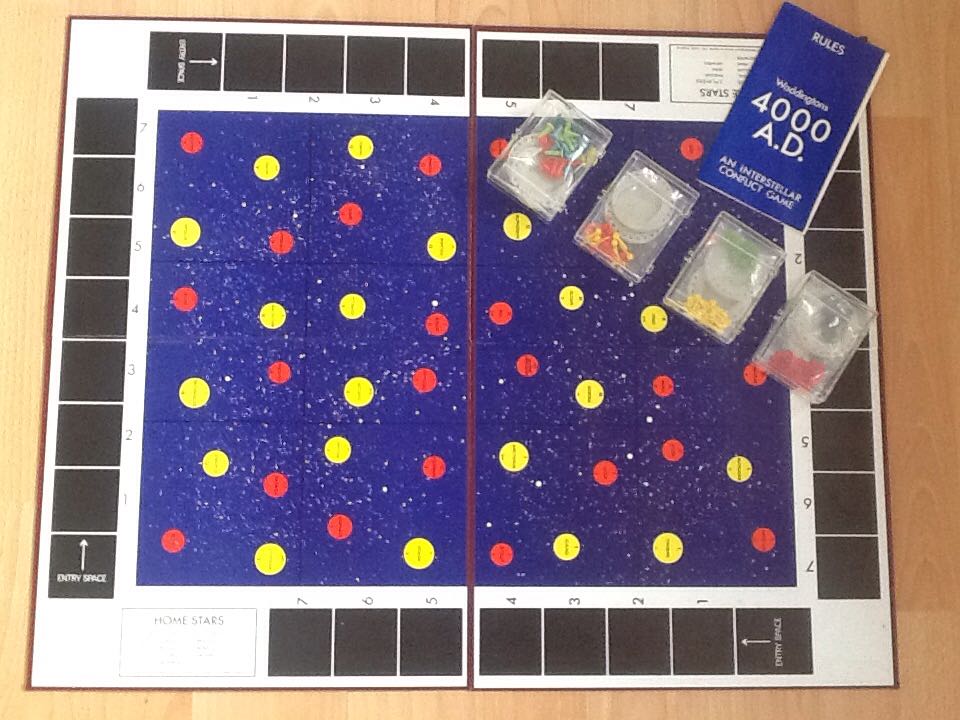 4000 AD  (2 to 4) board game collectible - Main Image 2