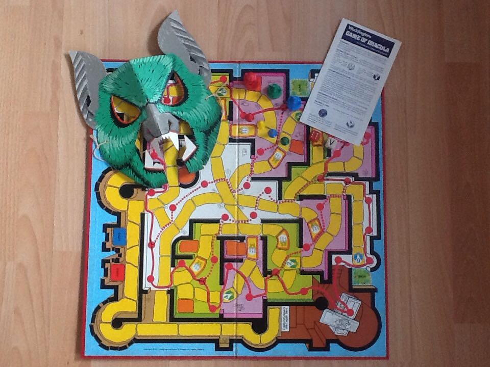 Game Of Dracula  (2 to 4) board game collectible - Main Image 2