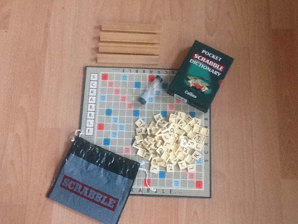 Scrabble  (2-4) board game collectible - Main Image 2