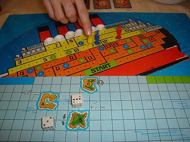 Sinking Of The Titanic, The  (2 to 4) board game collectible - Main Image 2