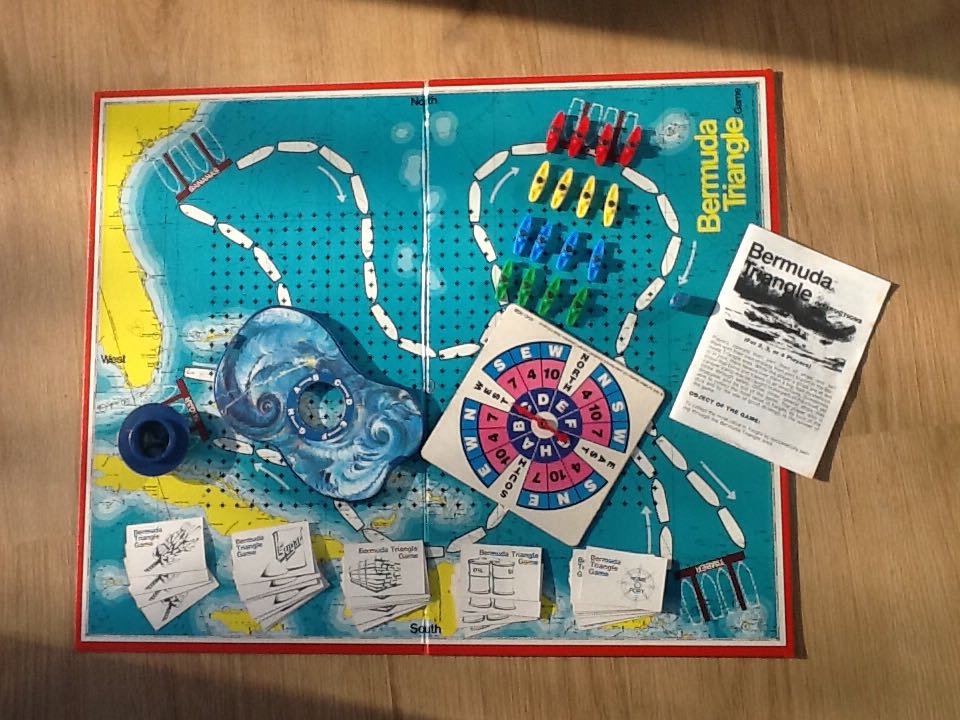 Bermuda Triangle  (2 to 4) board game collectible - Main Image 2