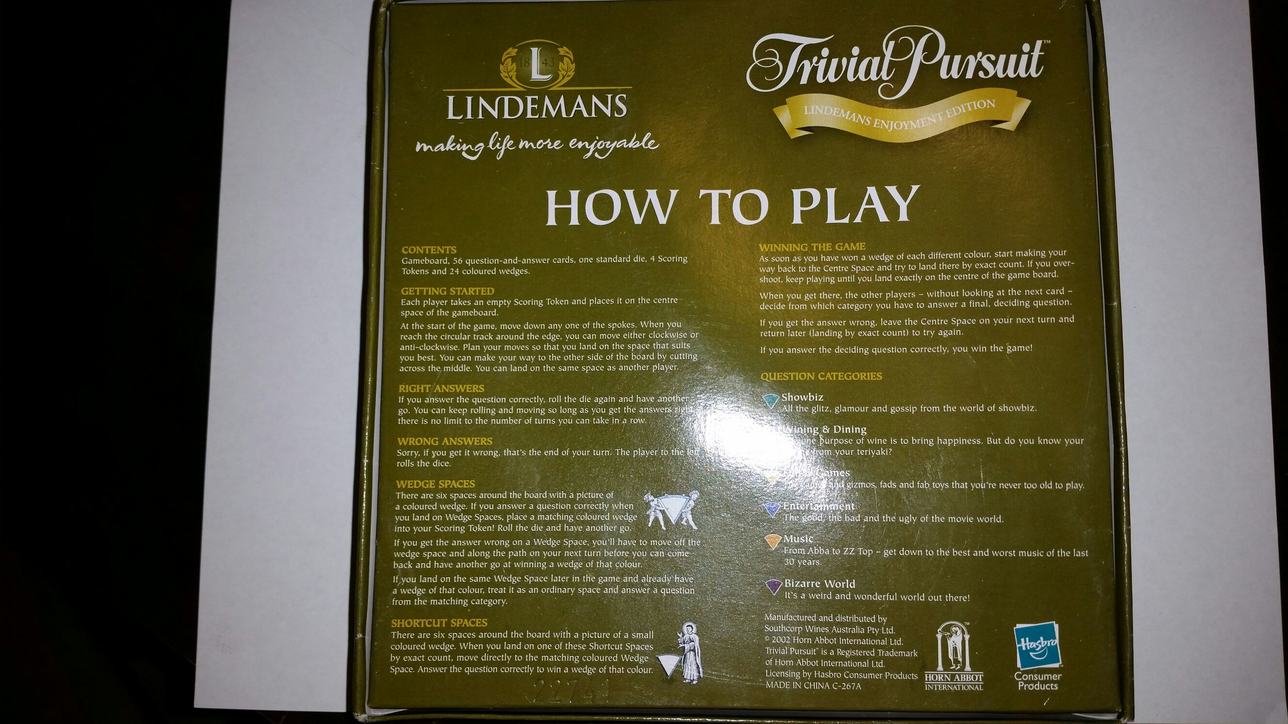 Trivial Pursuit: Lindemans Enjoyment Edition  (2+) board game collectible - Main Image 2