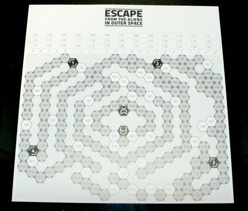 Escape (Angriff der Aliens aus dem All) Ultimate  (2-8) board game collectible - Main Image 2