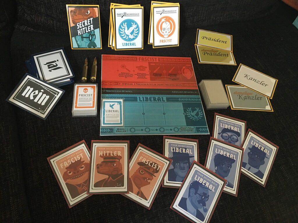 Secret Hitler  (5-10) board game collectible - Main Image 2
