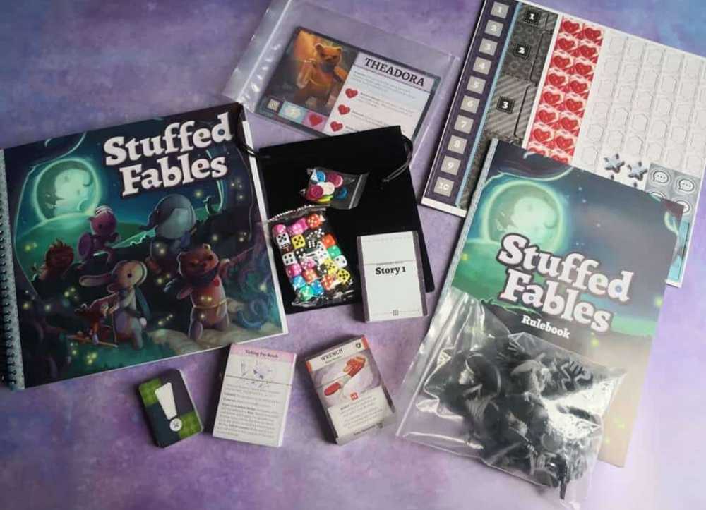 Stuffed Fables  (2-4) board game collectible - Main Image 3