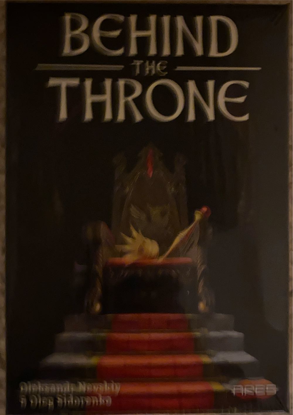 Behind the Throne  (2-4) board game collectible [Barcode 8054181512748] - Main Image 2