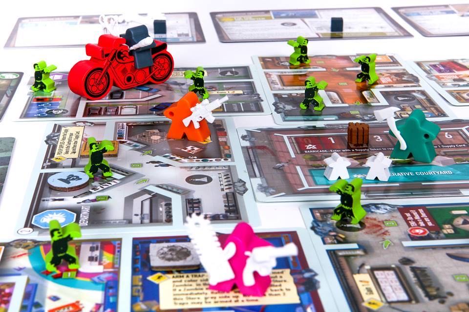 Tiny Epic Zombies  (1-5 Players) board game collectible [Barcode 728028466027] - Main Image 4