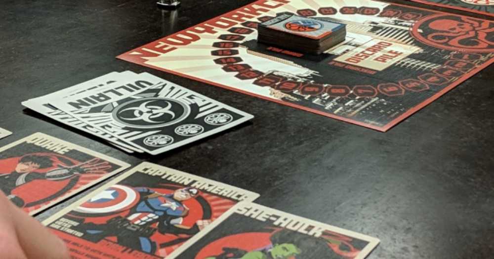 Hail Hydra  (5-8 Players) board game collectible [Barcode 778988554081] - Main Image 3