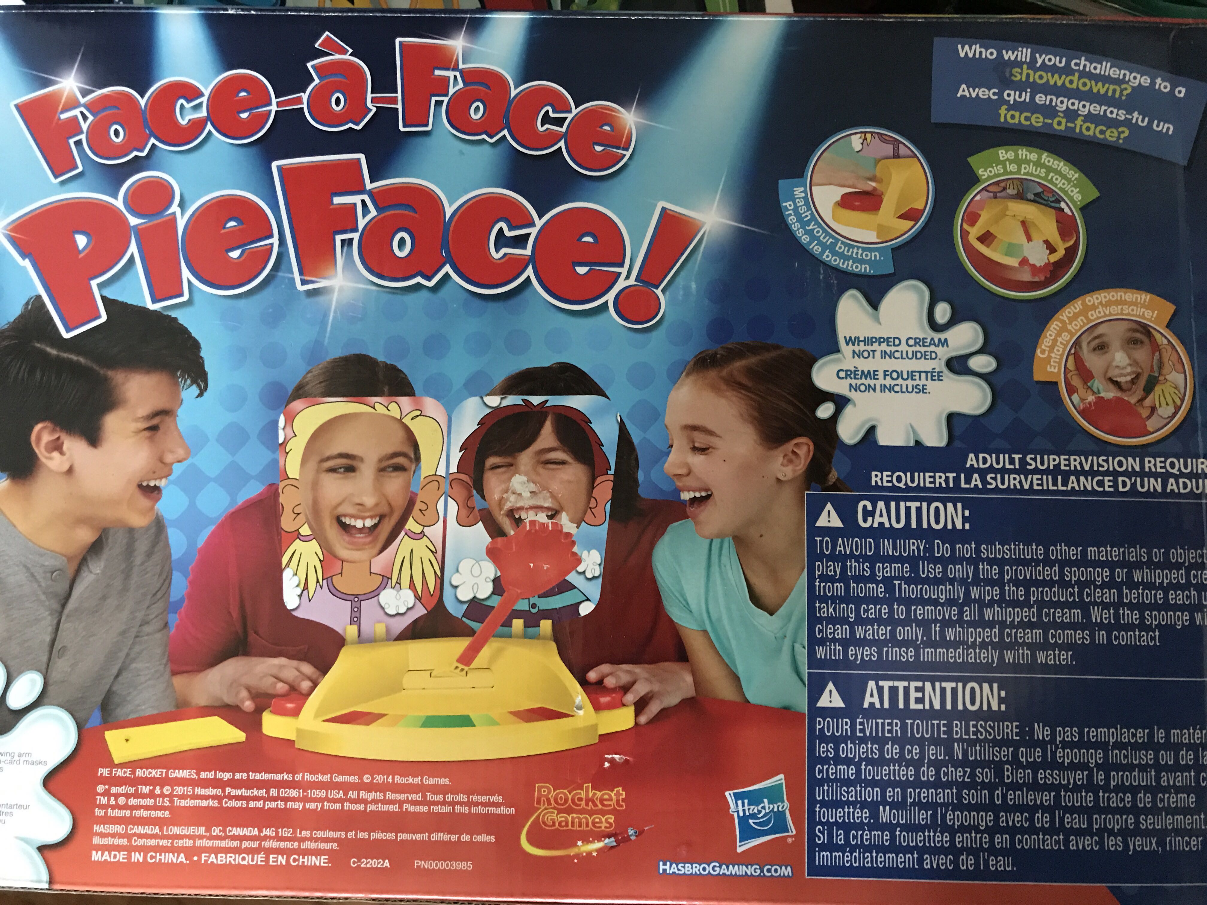 Pie Face Showdown  (2) board game collectible [Barcode 630509499885] - Main Image 2