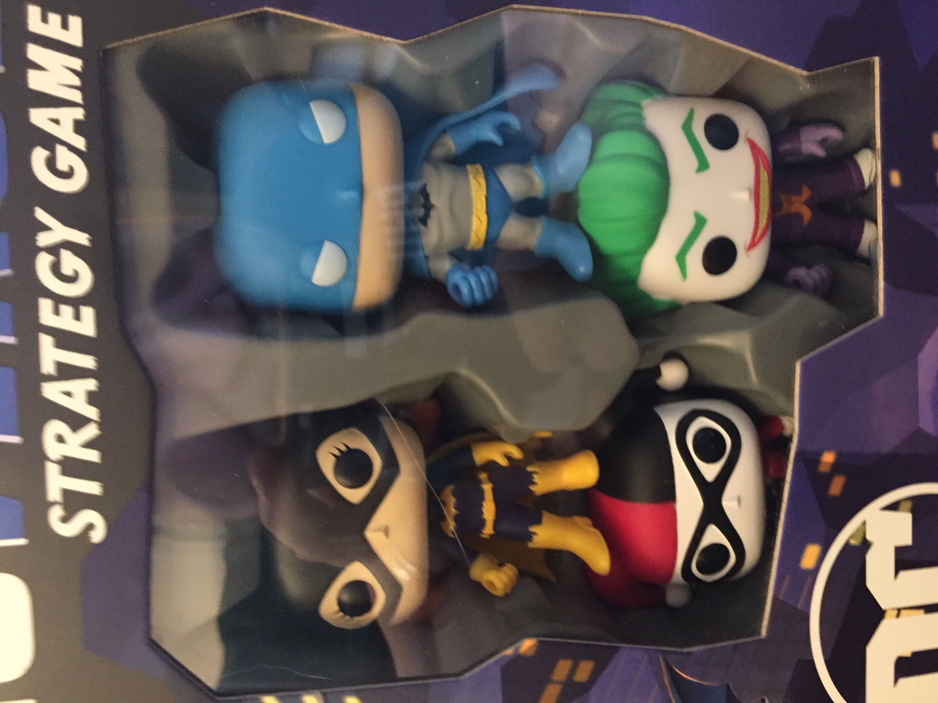 Funkoverse: DC 100  (2-4) board game collectible [Barcode 889698426282] - Main Image 3