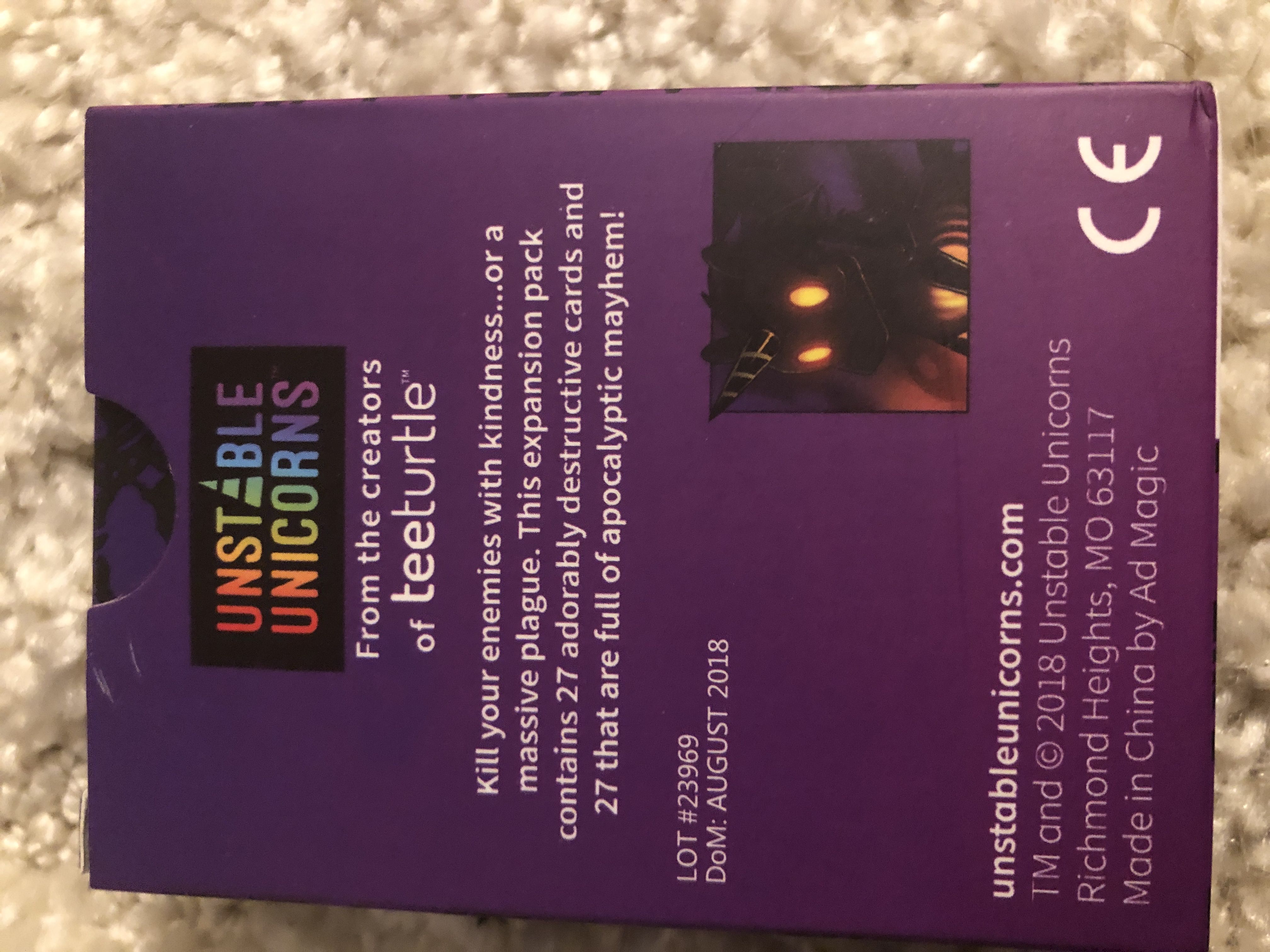 Unstable Unicorns Rainbow Apocalypse  (2-8) board game collectible [Barcode 810270033710] - Main Image 2