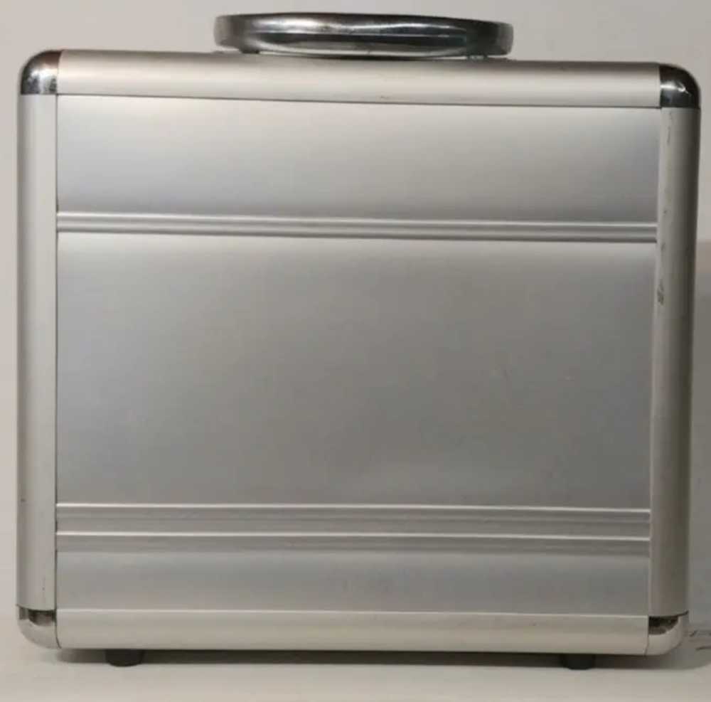 Deal or No Deal  (1-5) board game collectible [Barcode 047754840209] - Main Image 2