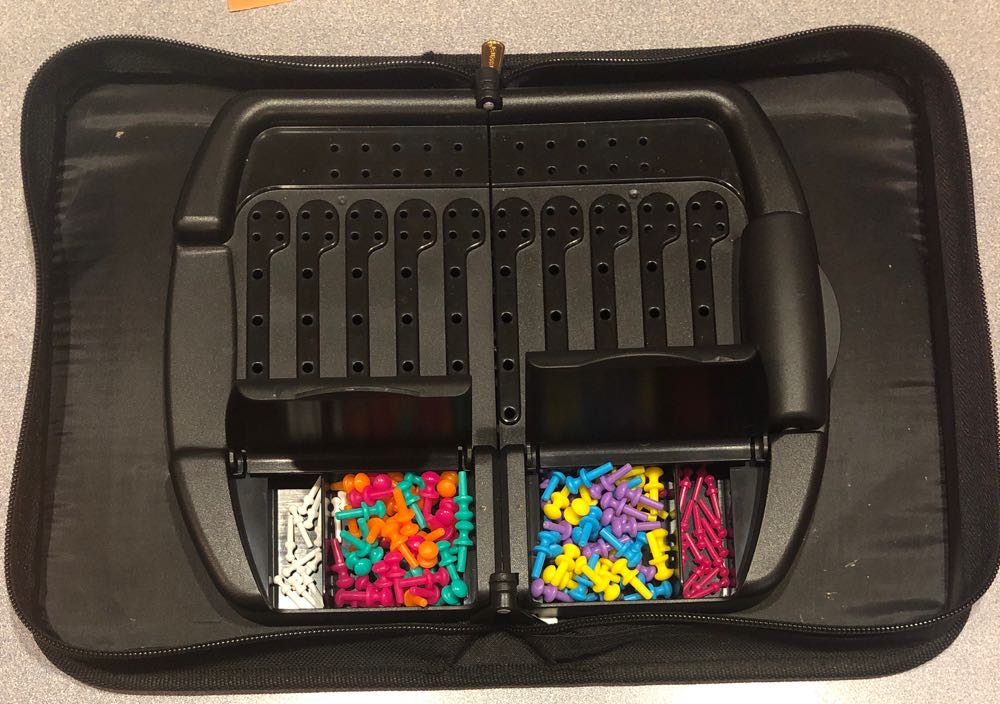 Mastermind - Travel  (2) board game collectible - Main Image 2