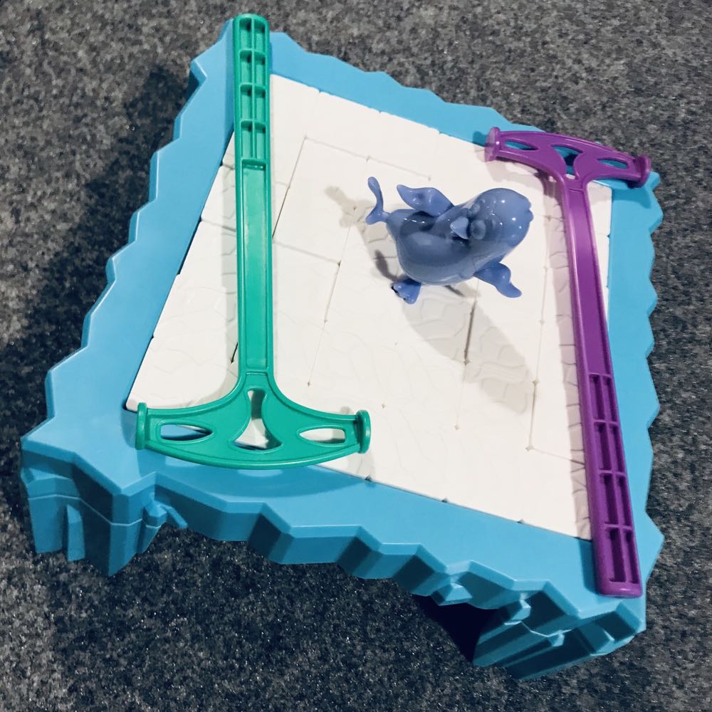 Don’t Break the Ice  (2-4) board game collectible [Barcode 630509534050] - Main Image 3