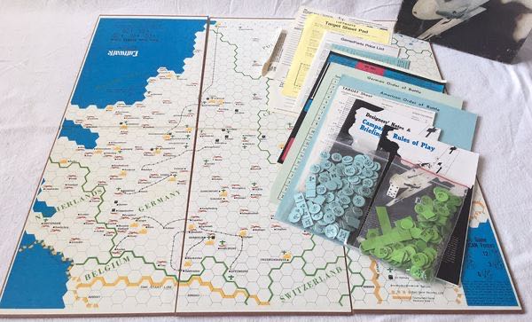 Luftwaffe: The Game of Aerial Combat over Germany 1943-45  (2) board game collectible - Main Image 3