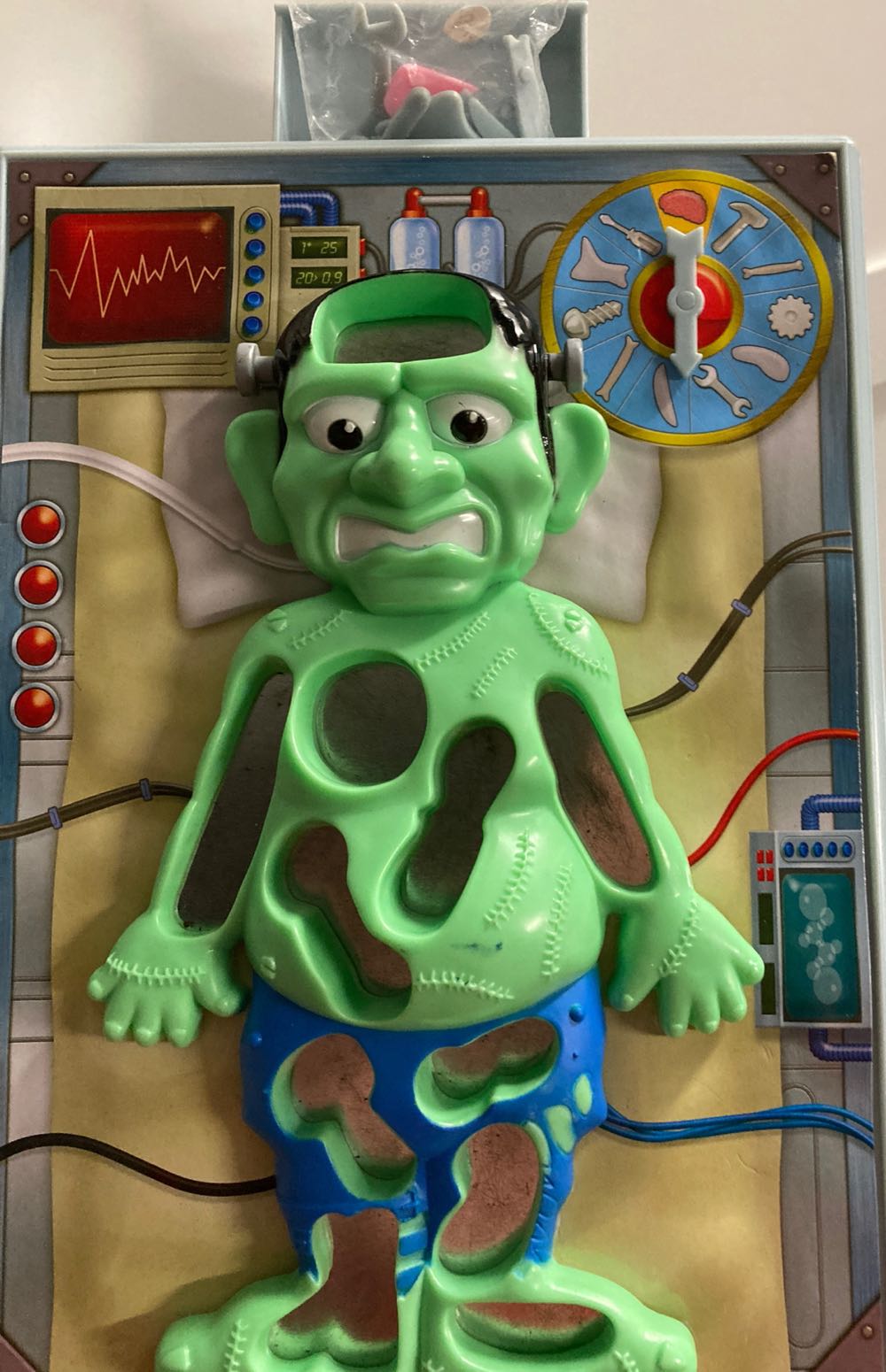Operation Monster  board game collectible - Main Image 1