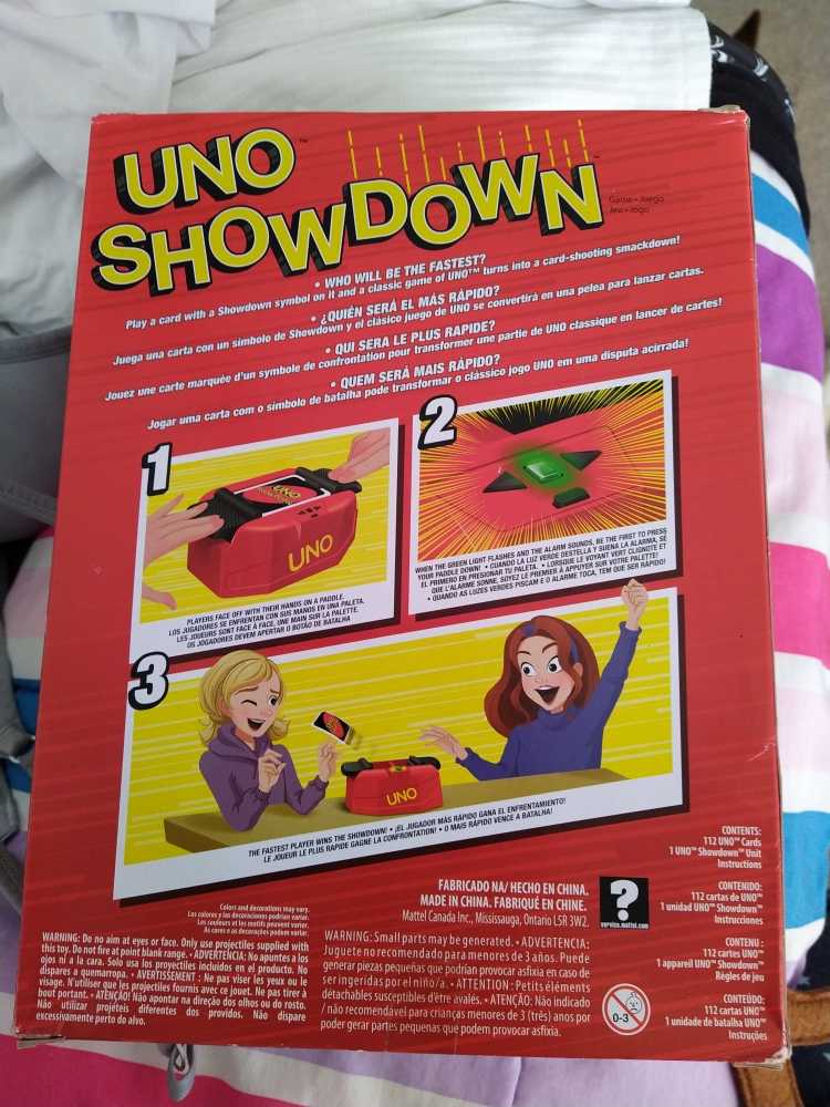UNO: Showdown  (2-10) board game collectible [Barcode 887961822946] - Main Image 2