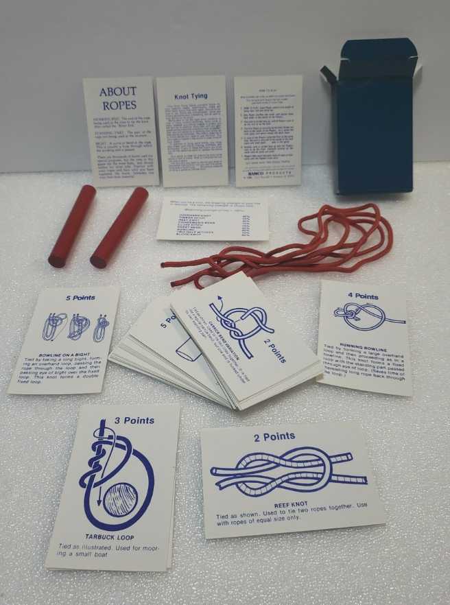 The Camper’s Knot Tying Game  (1-2) board game collectible [Barcode 024124011018] - Main Image 3