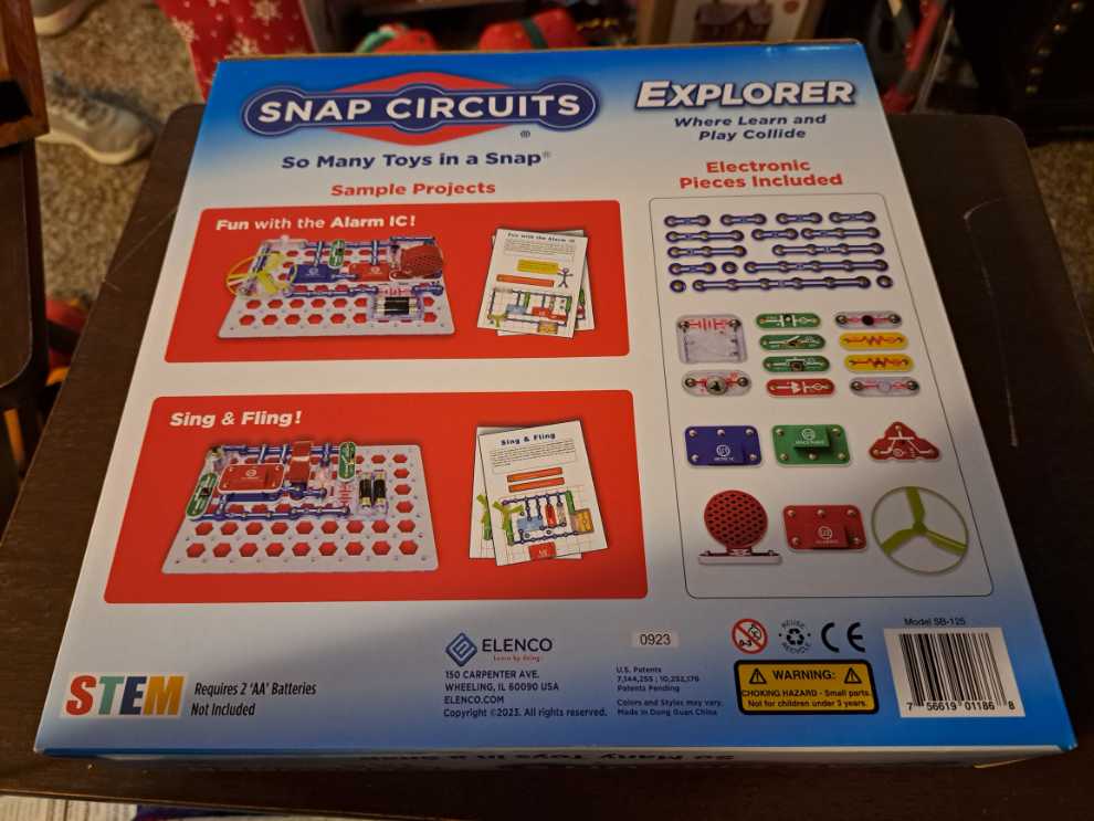 Snap Circuits Skill Builder 125  (1) board game collectible [Barcode 756619011868] - Main Image 2