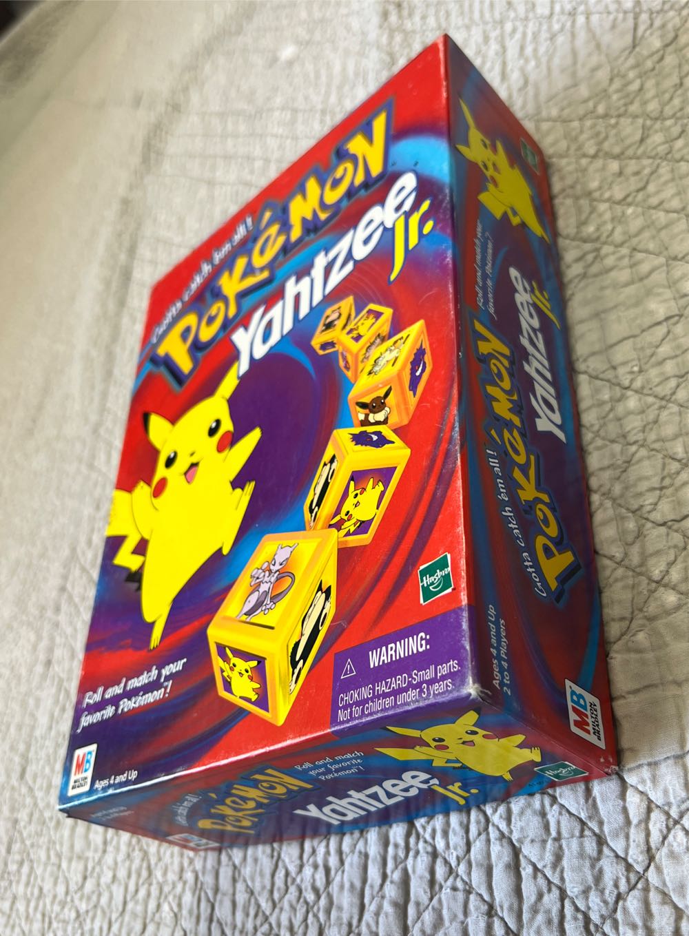 Pokémon Yahtzee Jr.  (2-4) board game collectible [Barcode 076930414033] - Main Image 4