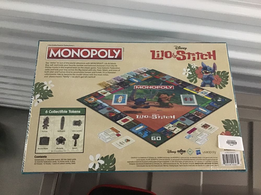 Monopoly: Disney’s Lilo And Stitch  board game collectible [Barcode 700304153074] - Main Image 2